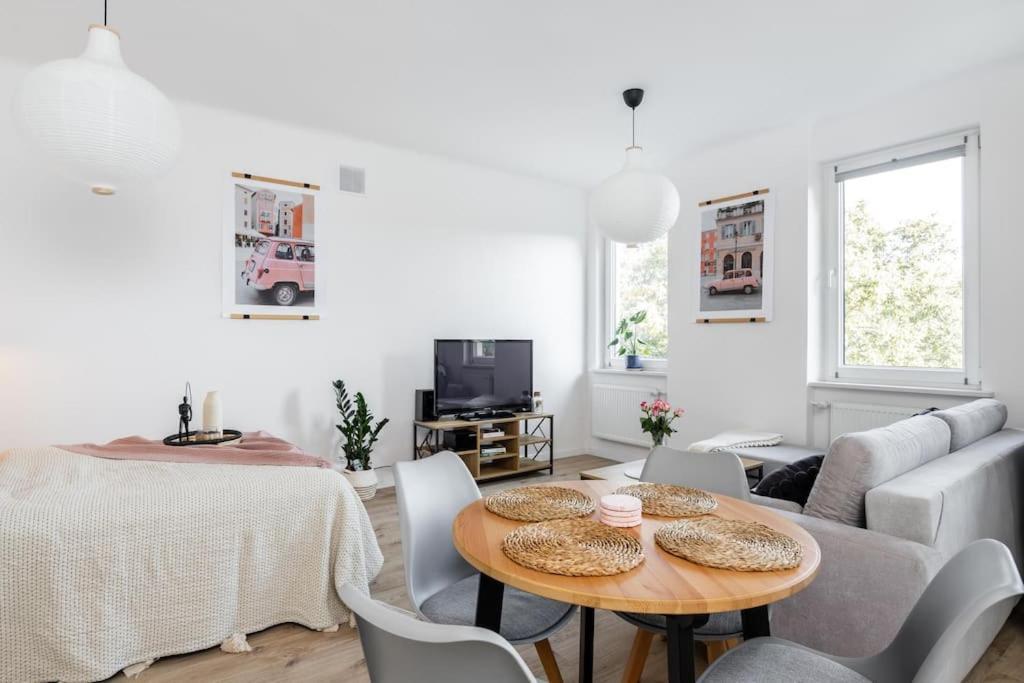 Ciche Studio, Blisko Metra Politechnika, Parking Appartement Warschau Buitenkant foto